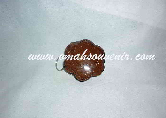 Gantungan Kunci Dompet Batok Bunga